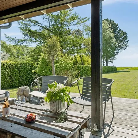 بيت للعطل Lovely House With Sea View And Large Terrace *